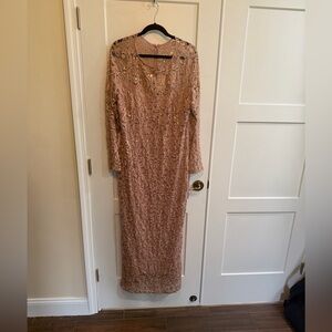 MARINA Long Sleeve Lace Dress in Champagne